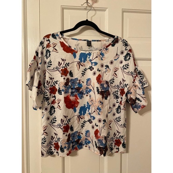 𝅺SHEIN blouse - Picture 1 of 3